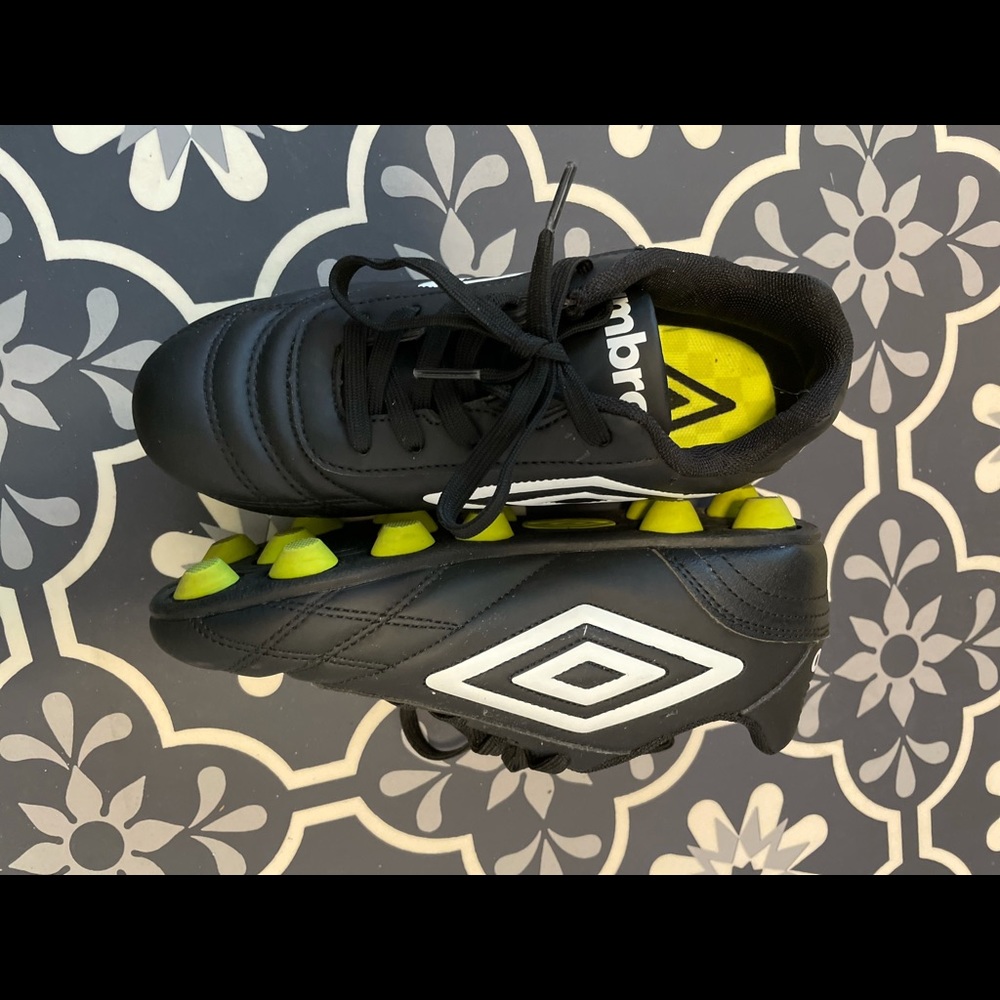 Youth soccer Cleats